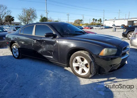 2011 Dodge Charger z USA, uszkodzony, nr VIN 2B3CL3CG2BH511711